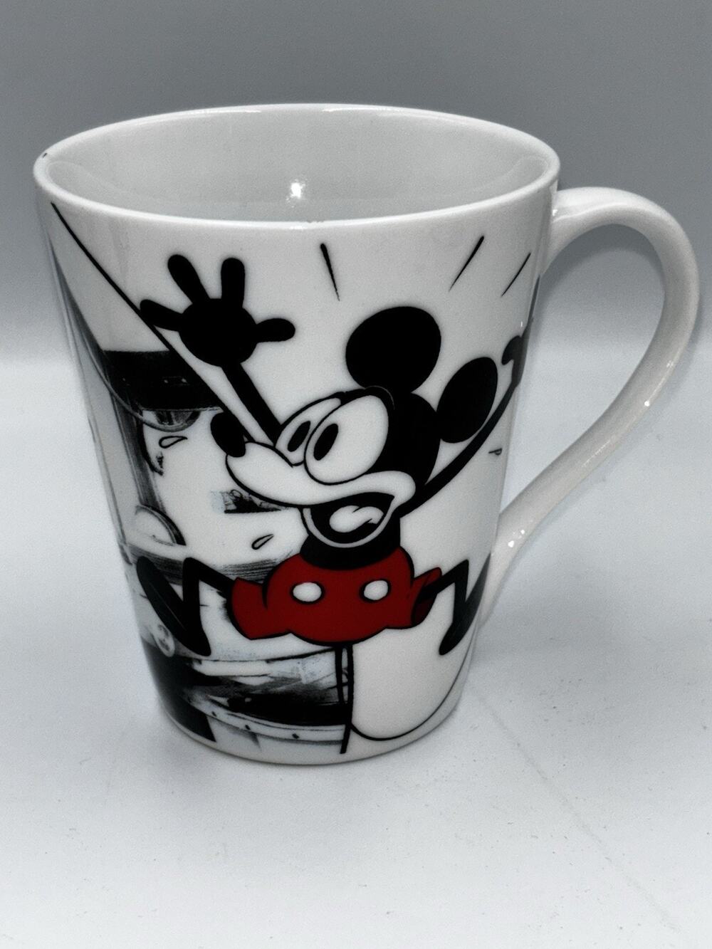Jerry Leigh Disney Mickey Mouse Tea / Coffee Mug Collectible Retro Style